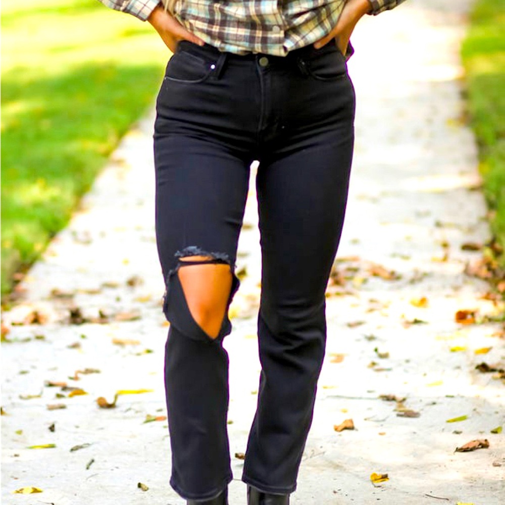 Only tried on,never wore them so like brand new!Brand IS “RISEN”;Size:15/32!